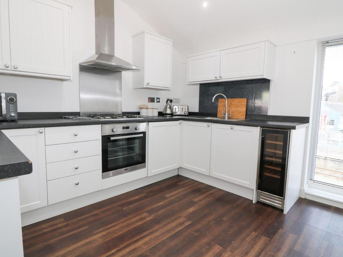 8 Marina View Villa Pwllheli Buitenkant foto